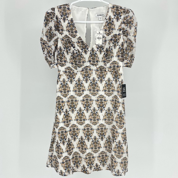 EXPRESS NWT PAISLEY PUFF SLEEVE FIT AND FLARE DRESS WHITE GOLD BLUE XS - Picture 2 of 9